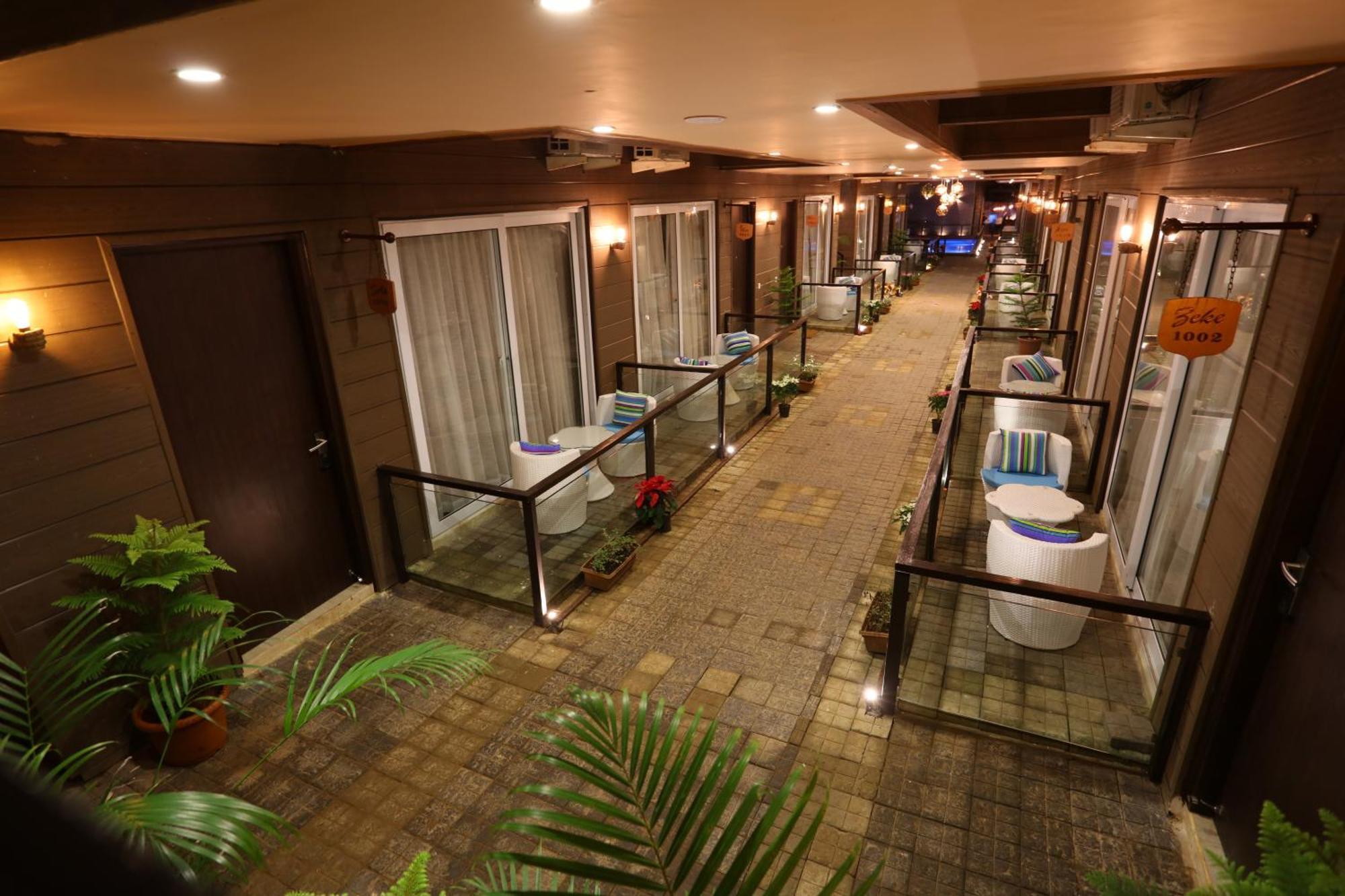 Готель Sinon Baga Retreat Екстер'єр фото